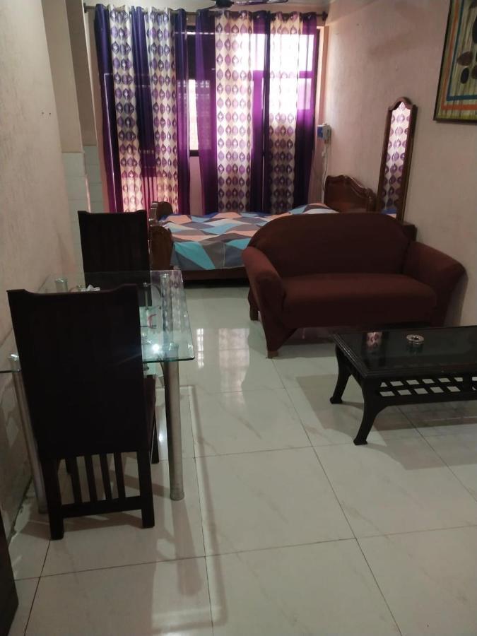 Mufis Homestay, Emerald Compound, New Palam Vihar-2 Gurgaon Exterior foto