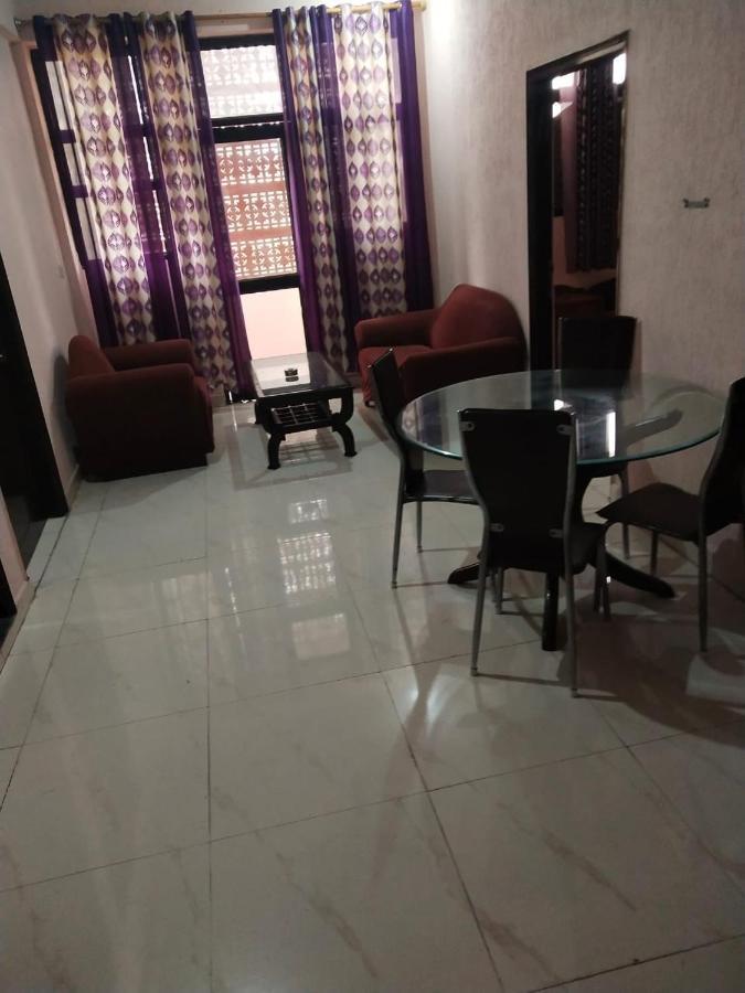 Mufis Homestay, Emerald Compound, New Palam Vihar-2 Gurgaon Exterior foto